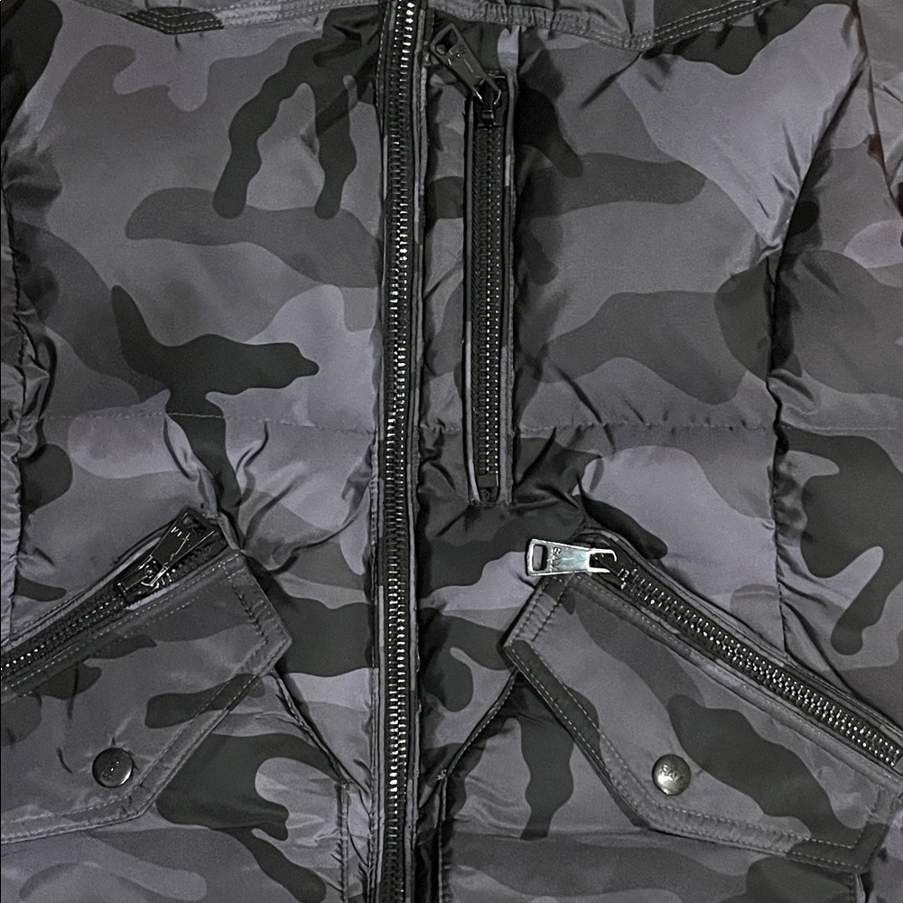 SAM. Vest - Picture 2 of 12